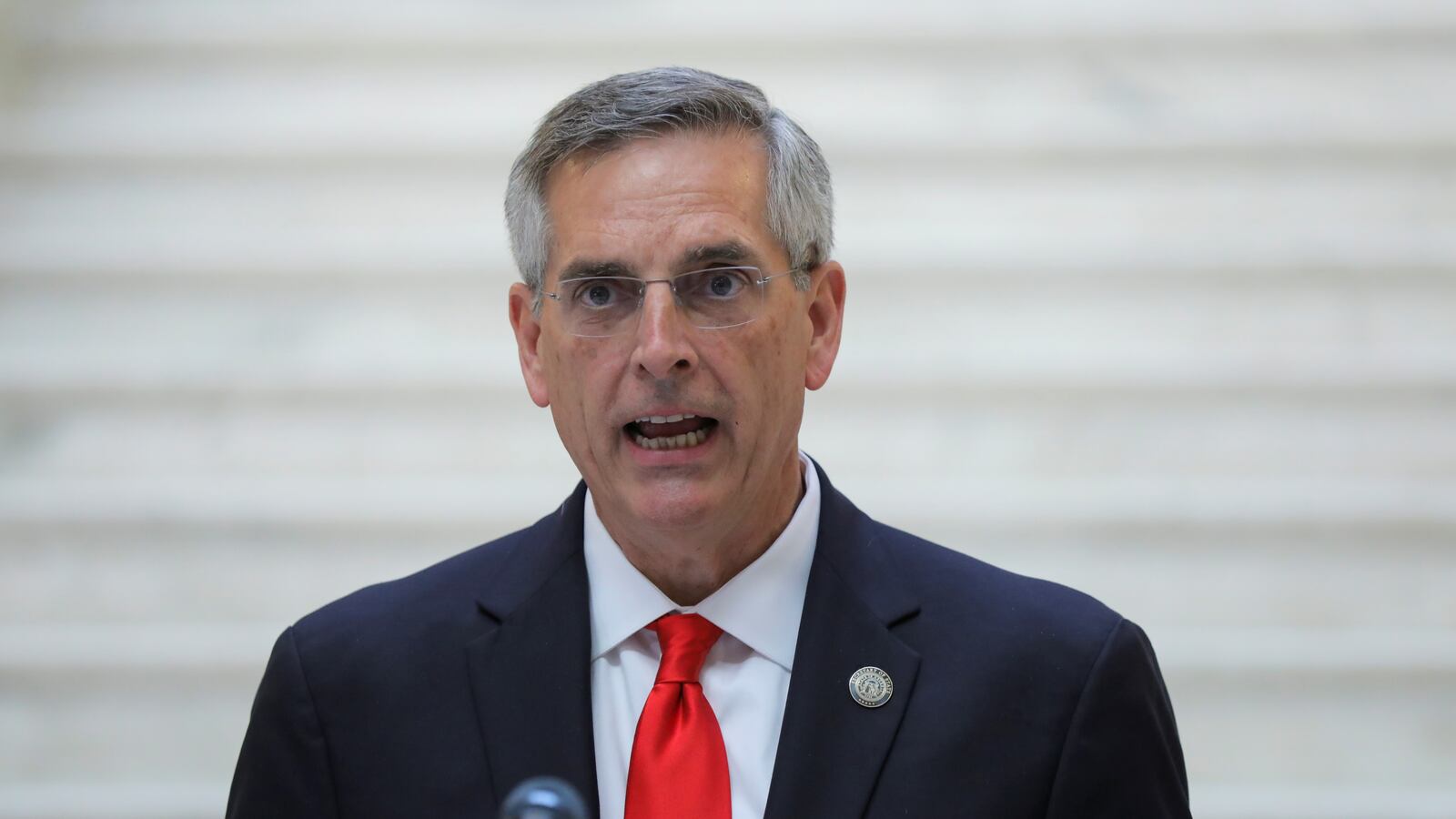 2020-11-06T201833Z_1076291028_RC2WXJ9U9IL1_RTRMADP_3_USA-ELECTION-GEORGIA_o7omop