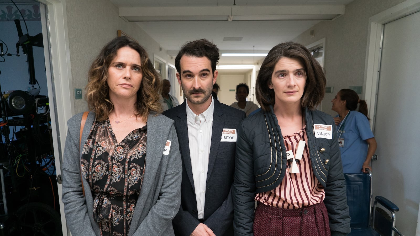 articles/2016/09/23/transparent-s-spectacular-new-season-gaby-hoffmann-amy-landecker-and-jay-duplass-talk-the-pfeffermans-return/160922-fallon-transparent-tease_execya