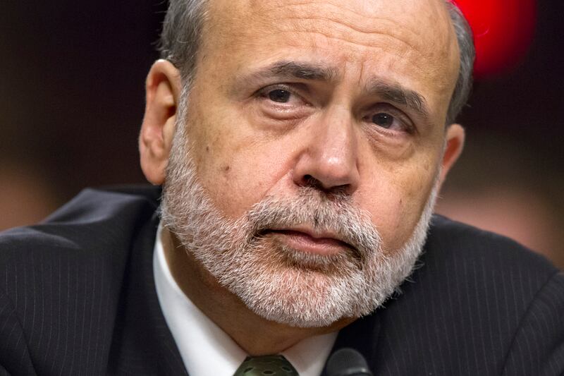 articles/2012/07/17/can-ben-bernanke-like-john-roberts-ignore-political-pressure-and-do-his-job/fed-reserve-bernanke-shrum_pfmmpb