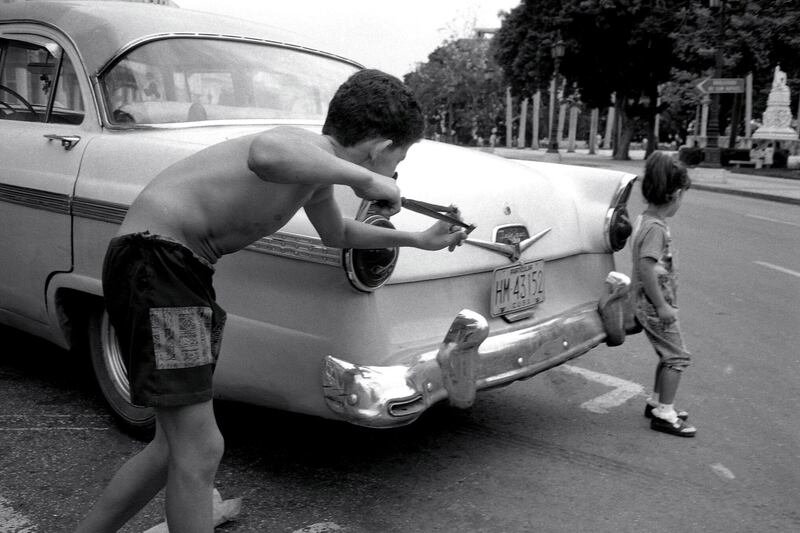 galleries/2016/01/03/cuba-s-wild-private-life/161216-Boys-will-be-boys-03_pb0dih