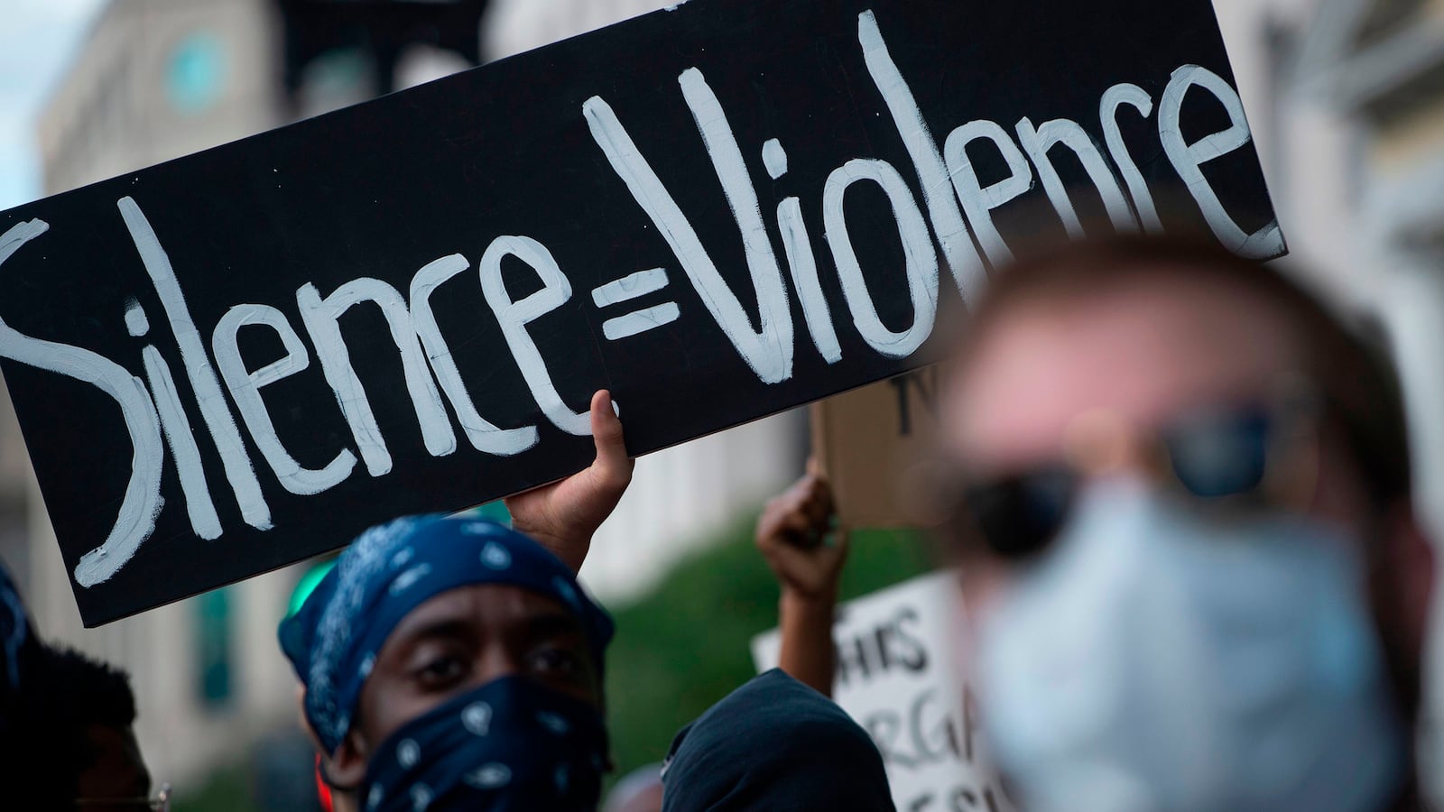 200605-hitt-families-breakingup-tease_gvzuvd