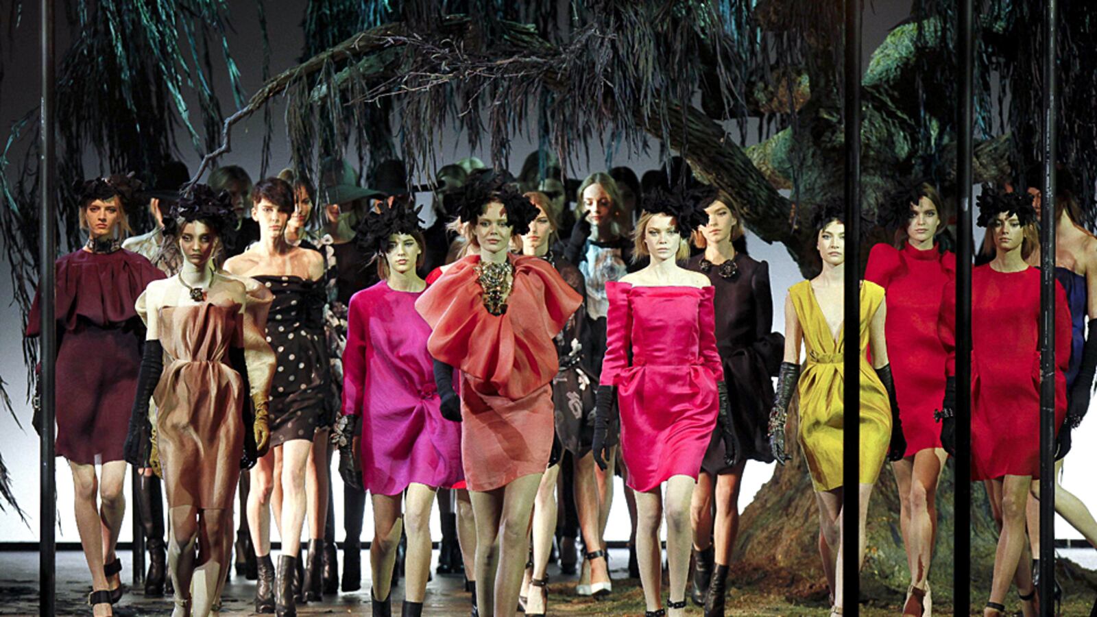 galleries/2011/03/09/paris-fashion-week/paris-fashion-wrap---lanvin_djauxc