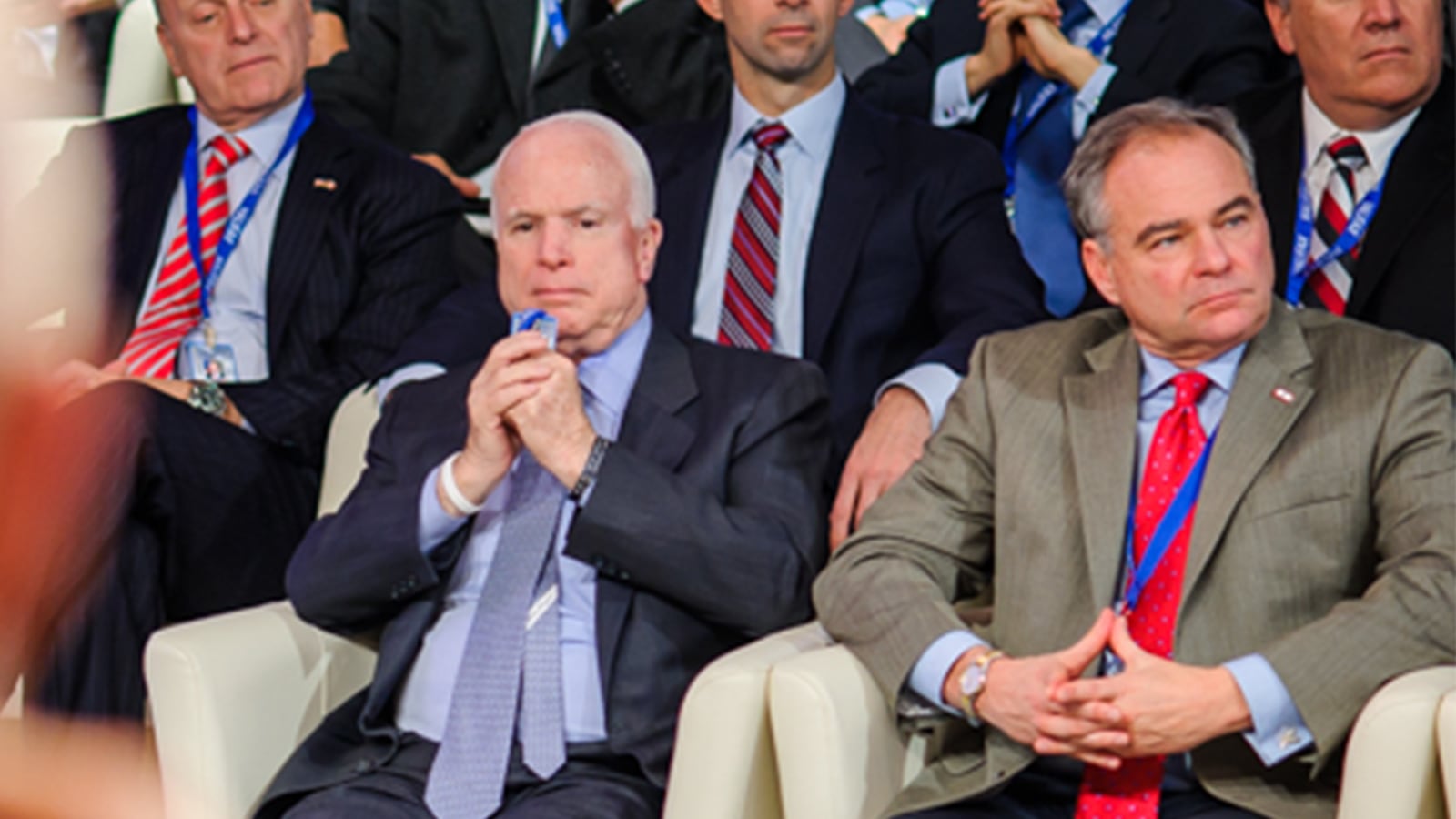 articles/2014/11/22/politics-end-in-halifax-as-democratic-and-gop-senators-seek-common-ground-on-national-security/141122-mak-halifax-embed_fwhwhd