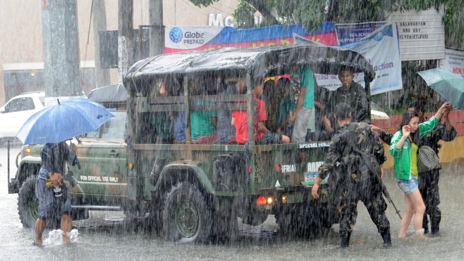 cheats/2012/08/08/monsoons-threaten-1m-in-manila/manila-flood-cheat_epolqd