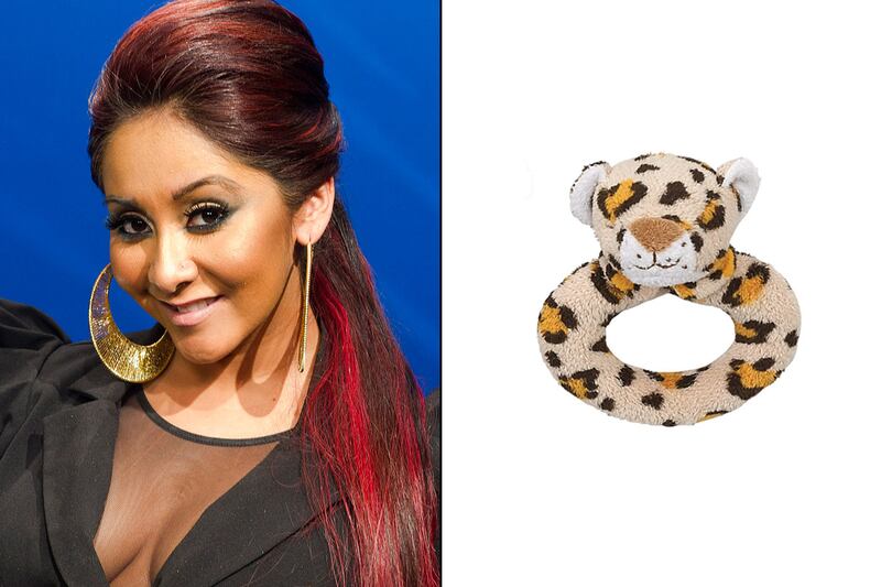 galleries/2012/05/11/mother-s-day-gift-guide-for-naughty-moms-photos/snooki-naughty-moms-gift-guide_pdfk5y