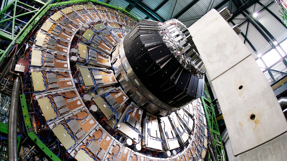 cheats/2011/07/24/scientists-see-hints-of-god-particle/large-hadron-collider-cheat_kyf4g3