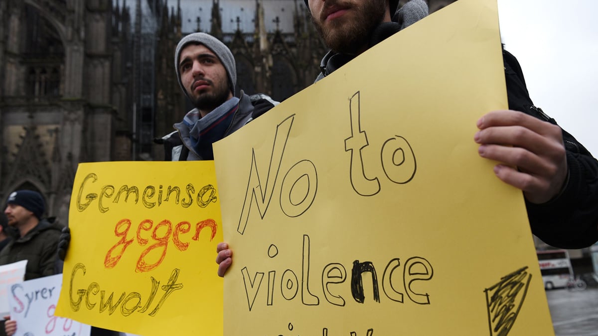 articles/2017/01/06/new-year-sex-assaults-in-austria-heighten-fears-a-year-after-cologne/170106-austria-assault-women-huetlin_vvszqs