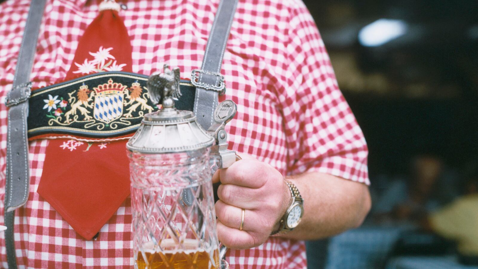 articles/2013/10/27/my-week-at-an-austrian-fat-camp/131025-fat-camp-tease_wekqpc