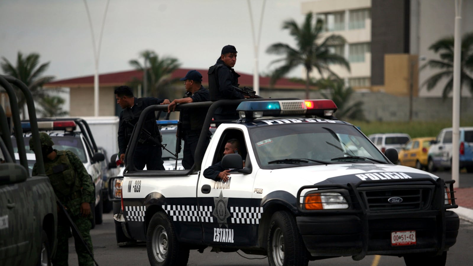 cheats/2011/09/25/marisol-macias-castaneda-woman-journalist-decapitated-by-mexican-drug-cartel/mexico-drug-crime-cheat_ridikd