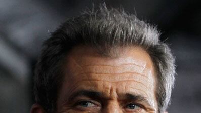 cheats/2010/07/17/gibson-must-hand-over-guns/mel-gibson-2_vcgluf