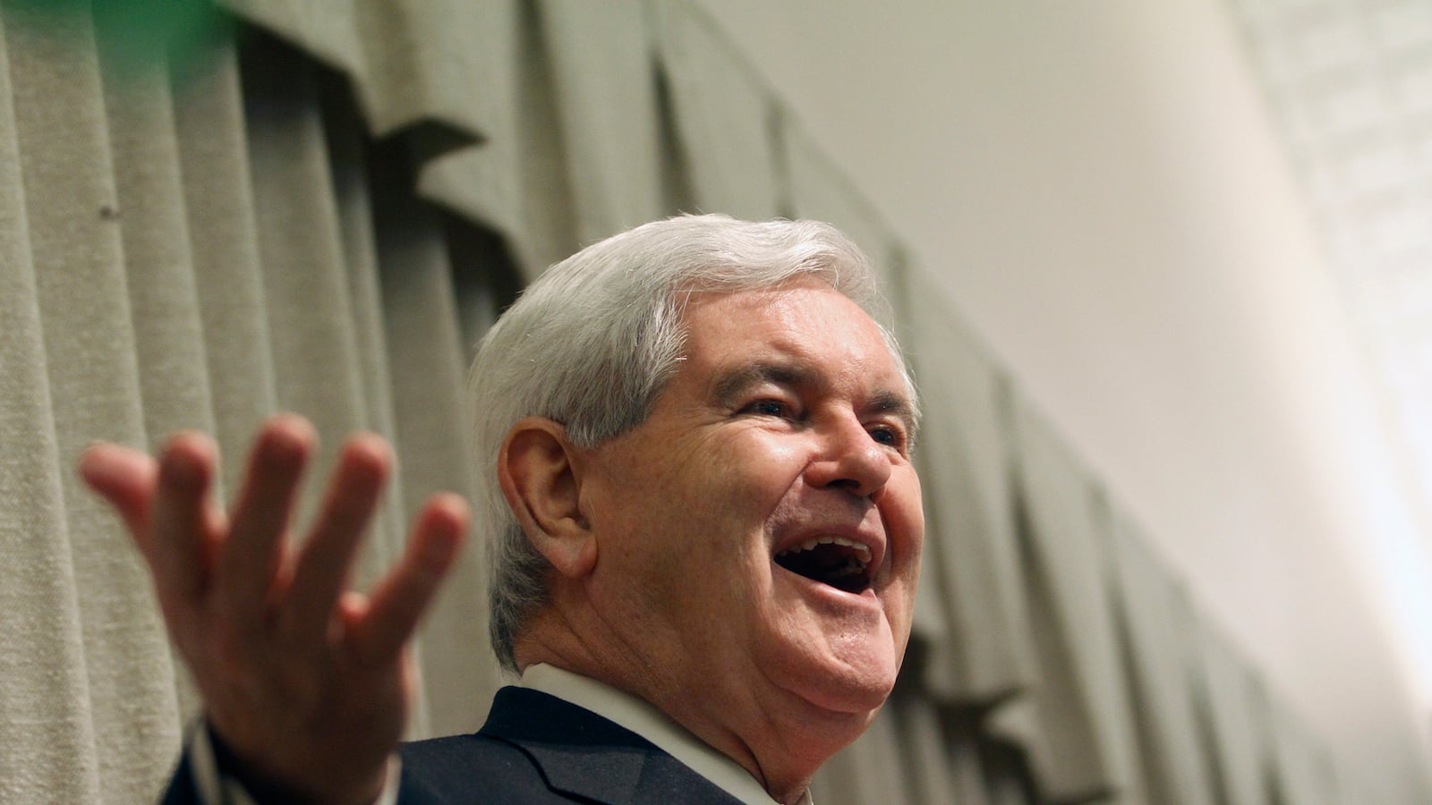 cheats/2012/04/17/newt-bit-by-penguin/gingrich-penguin-cheat_ss6oev