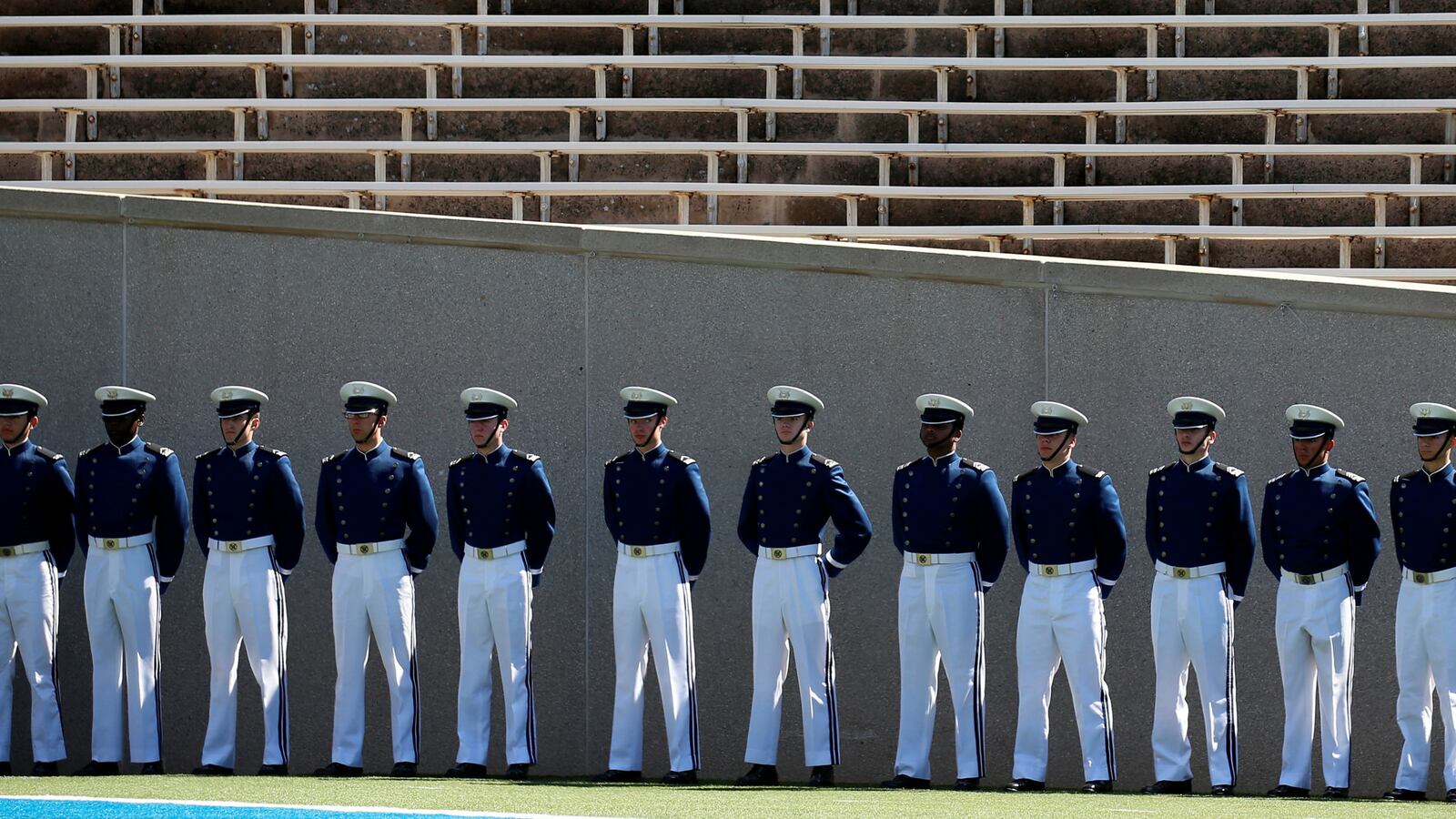 air-force-cadets_hzceux
