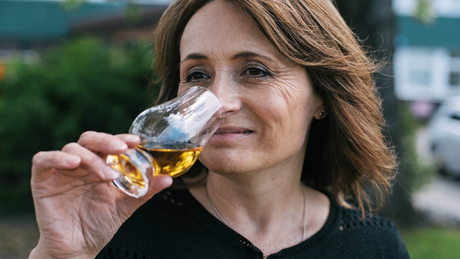 181005-whiskey-whisperer-tease_jxowbn