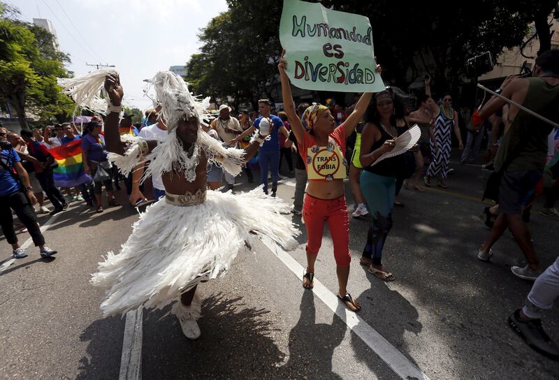 galleries/2015/05/10/gay-pride-in-havana-photos/150510-cuban-gay-pride-08_efoza6