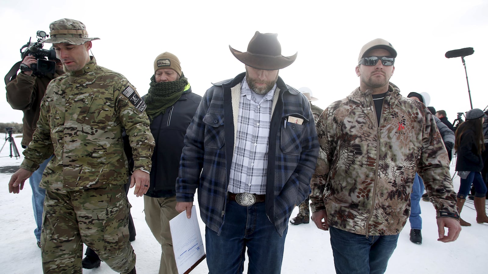 articles/2016/01/04/oregon-town-has-some-sympathy-for-militiamen/160104-bird-oregon-tease_g5xrr9