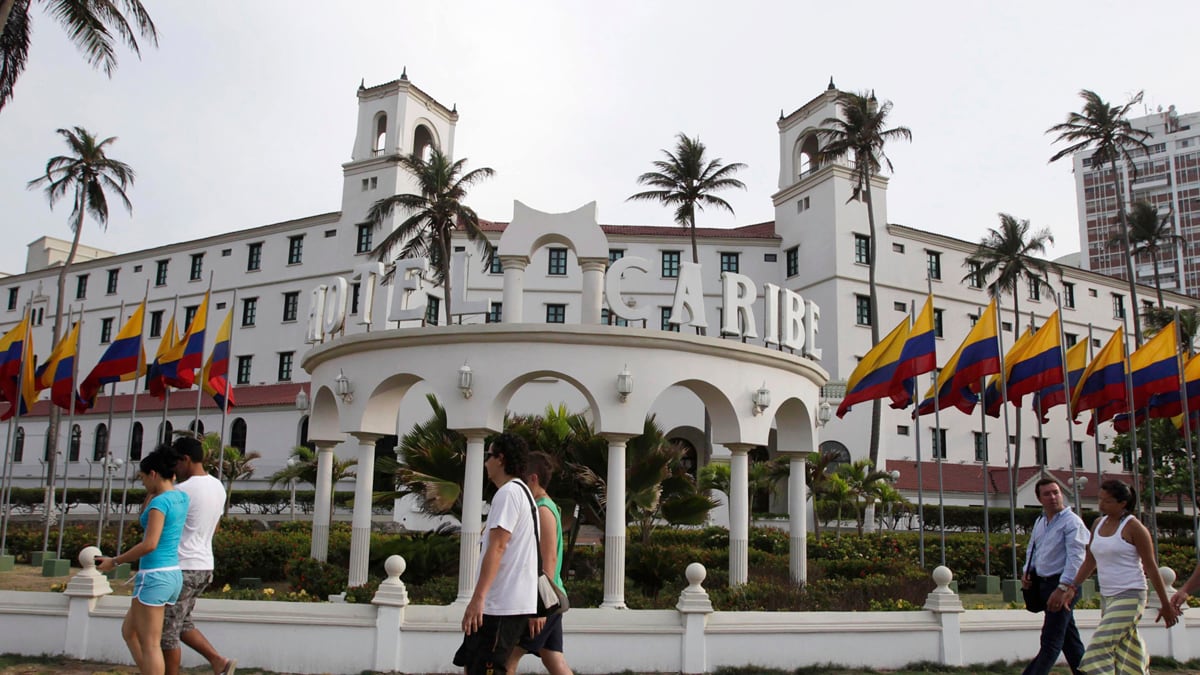 cheats/2012/04/19/secret-service-names-revealed/secret-service-escort-cheat_trqv1v