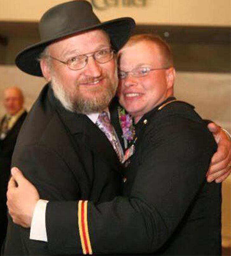 articles/2015/08/04/why-aren-t-we-outraged-about-the-murder-of-cecil-the-human/150803-daly-cecil-human-embed_vwk4m9