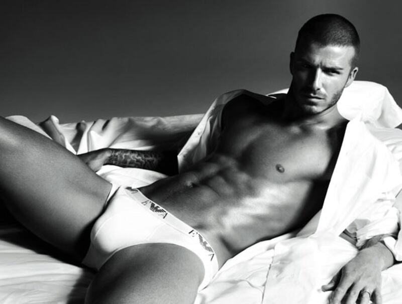 galleries/2010/01/06/stars-with-jersey-shore-abs/celeb-adavid-beckham_kliha5