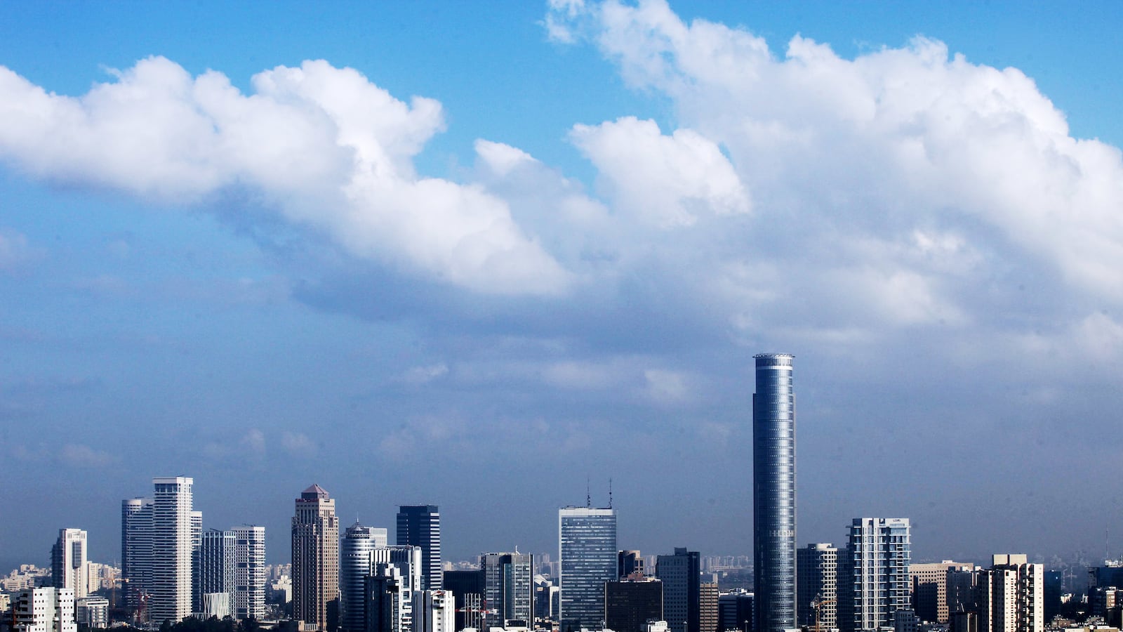 articles/2012/03/16/tel-aviv-appears-indifferent-unprepared-on-iran-war-threat/ephron-tel-aviv-cheat_be2cfn