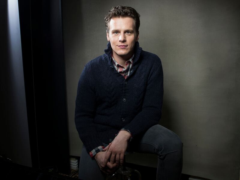 galleries/2013/12/19/rising-stars-of-2014-oscar-isaac-amy-schumer-more-photos/rising-stars-groff_eeksun