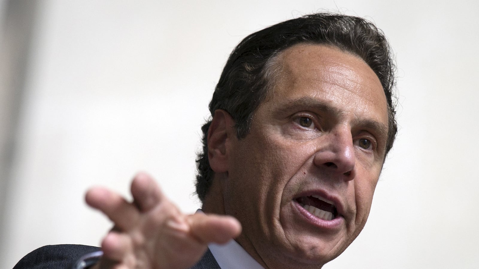 articles/2016/06/06/new-york-is-right-to-blacklist-anti-israel-boycotters/160606-dershowitz-cuomo-tease_fumyew