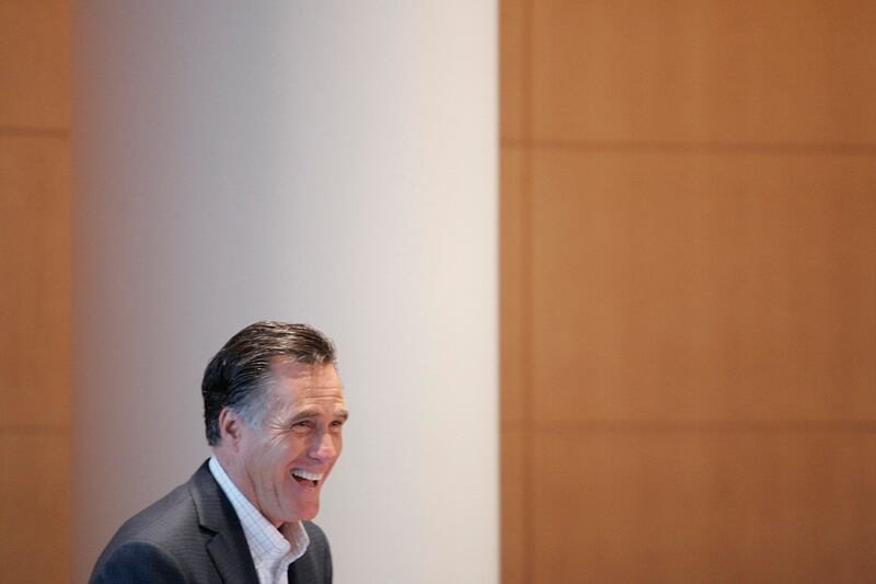 articles/2011/08/16/mitt-romney-s-portfolio-has-investments-in-health-care-stocks/romney-health-care-colarusso_lshgtz