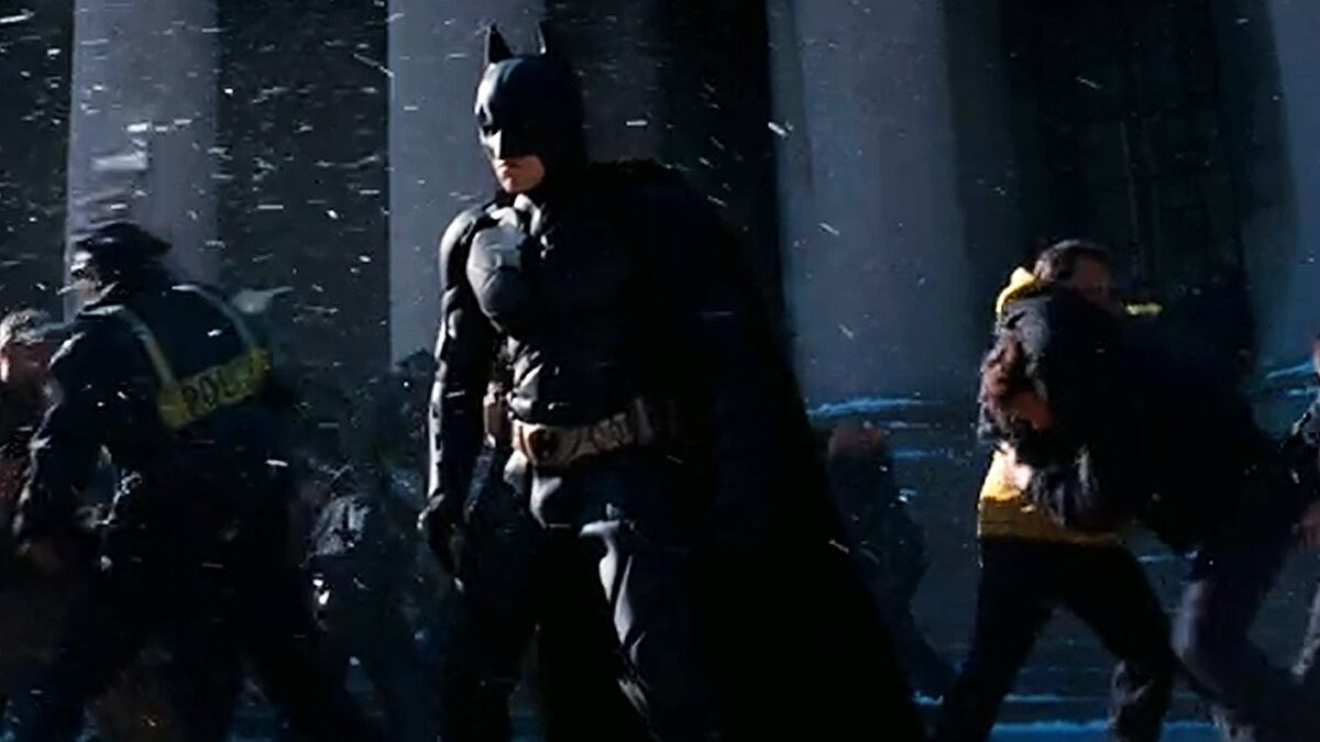 cheats/2011/12/19/dark-knight-rises-trailer-released/dark-knight-trailer-cheat_rxkgyi