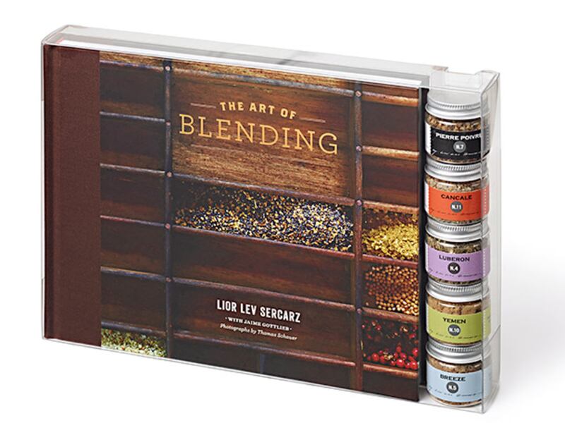 articles/2014/11/29/the-daily-beast-s-2014-holiday-gift-guide-for-the-anthony-bourdain-in-your-life/141120-bourdain-art-blending_qg70vy