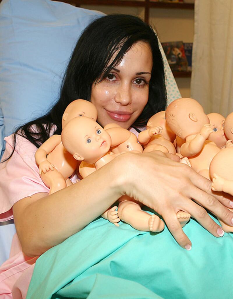 galleries/2012/05/02/nadya-octomom-suleman-walt-disney-more-bankrupt-stars-photos/bankrupt-celebs-octomom_hsxm7a