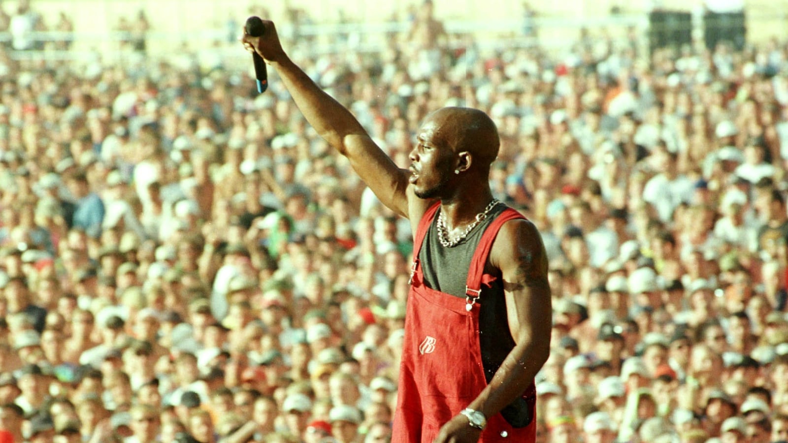 cheats/2016/02/09/rapper-dmx-saved-by-cops-in-apparent-od/160209-cheat-DMX_wf9ymi