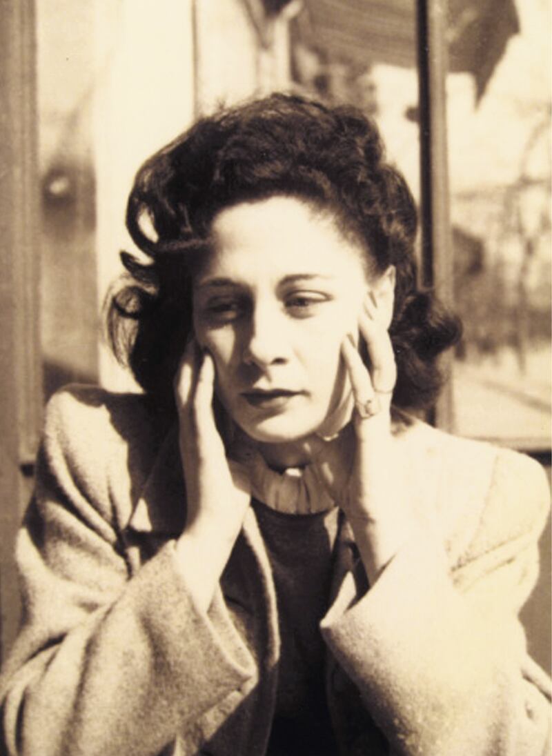 galleries/2013/10/30/the-best-of-chloe-attitudes-photos/131029-chloe-anniversary-1_ys1v8k