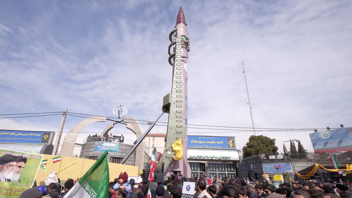 cheats/2016/03/08/iran-conducts-ballistic-missile-test/160308-emad-missle-cheat_bky4xe