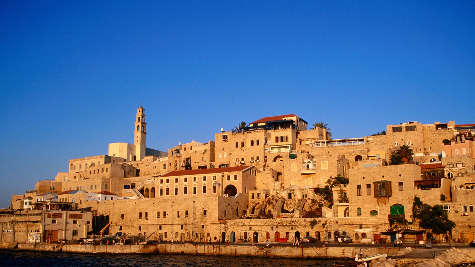 articles/2014/02/16/israeli-tour-companies-give-a-tale-of-two-holy-lands/140214-feldinger-jaffa-tease_sqnl3l