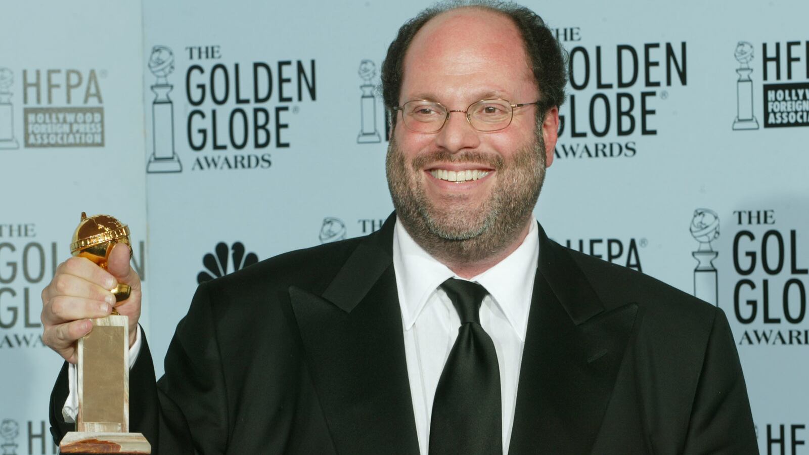 2003-01-19T120000Z_956292122_RP3DRINHPEAA_RTRMADP_3_LEISURE-GLOBES_1_ttv41l