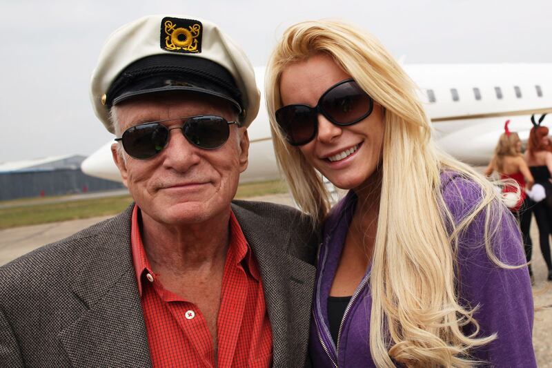 galleries/2012/08/05/kristen-stewart-robert-pattinson-more-pet-custody-battles-photos/animal-custody-battle-hefner_zwhh57