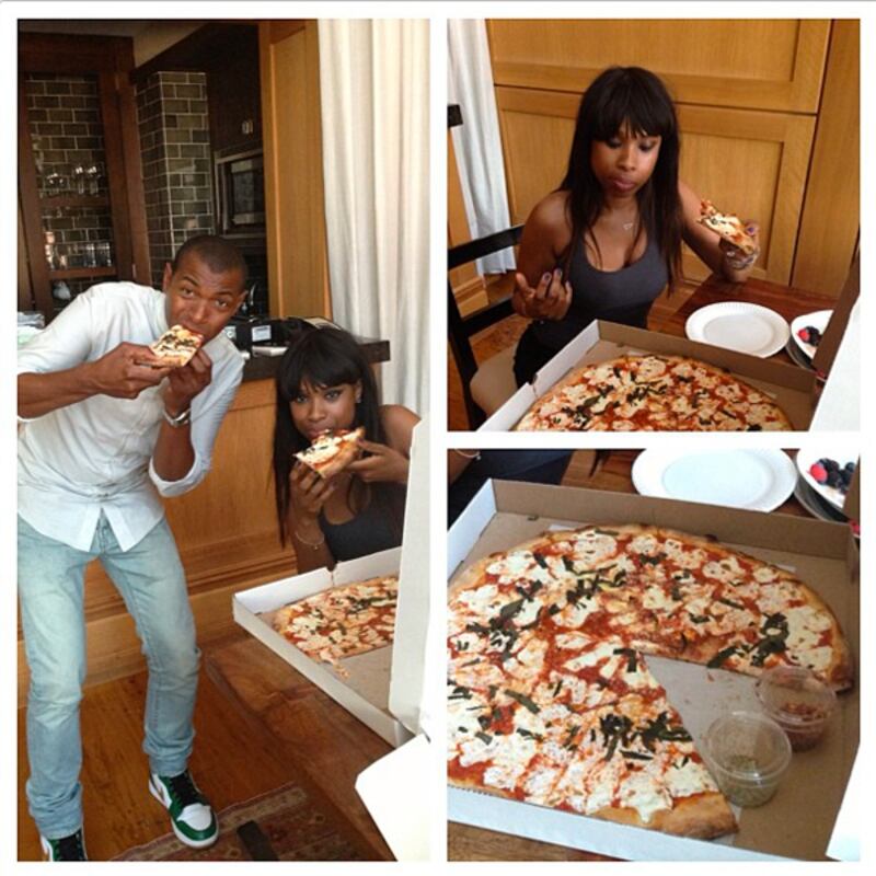 galleries/2013/08/11/miley-cyrus-nicki-minaj-more-celebrity-twitter-pictures-photos/130808-twitpics-hudson_jeo6nj