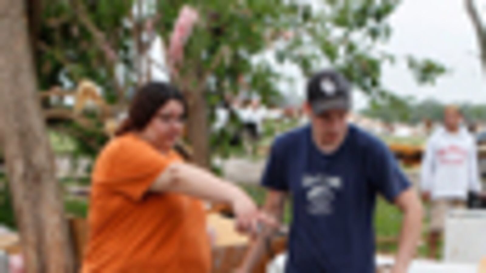 cheats/2011/04/16/storms-across-southern-us-kill-16/ok-tornados_umd0ev