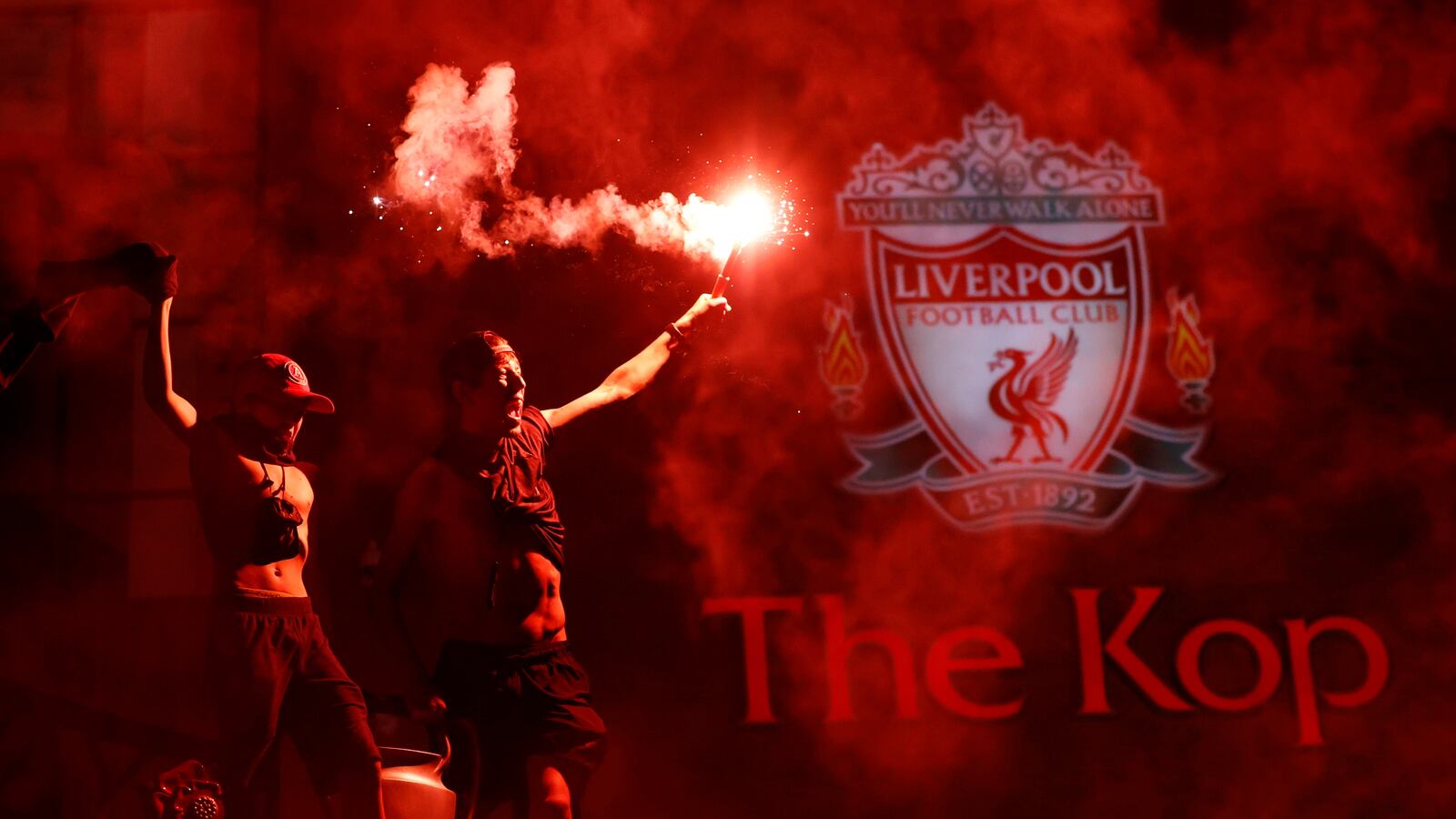 2020-06-25T220558Z_13306331_RC2MGH9RPBGR_RTRMADP_3_SOCCER-ENGLAND-LIV_d99wym