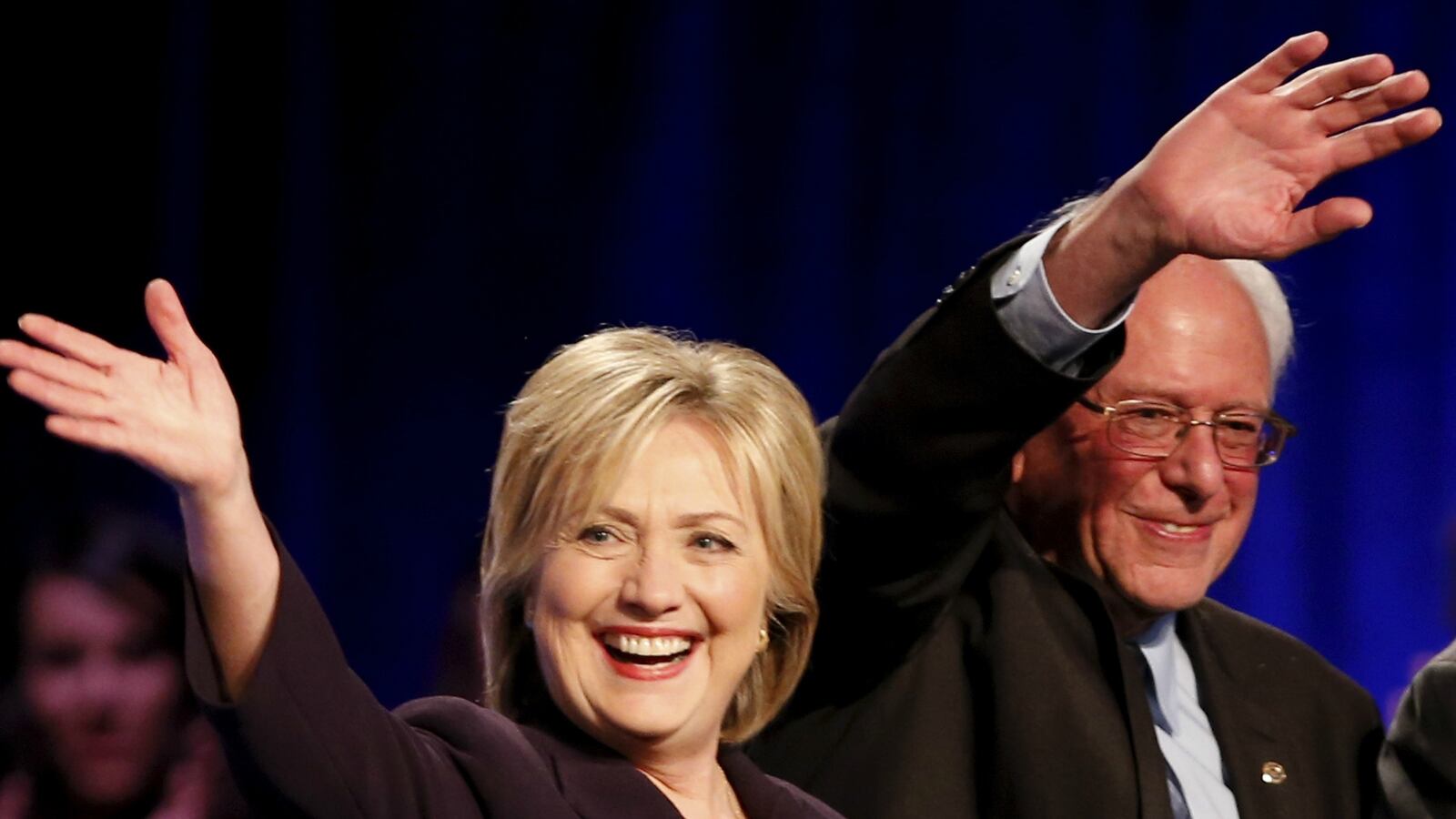 cheats/2016/01/01/clinton-raised-37m-in-fourth-quarter/151218-hillary-bernie-cheat_tjlxxi