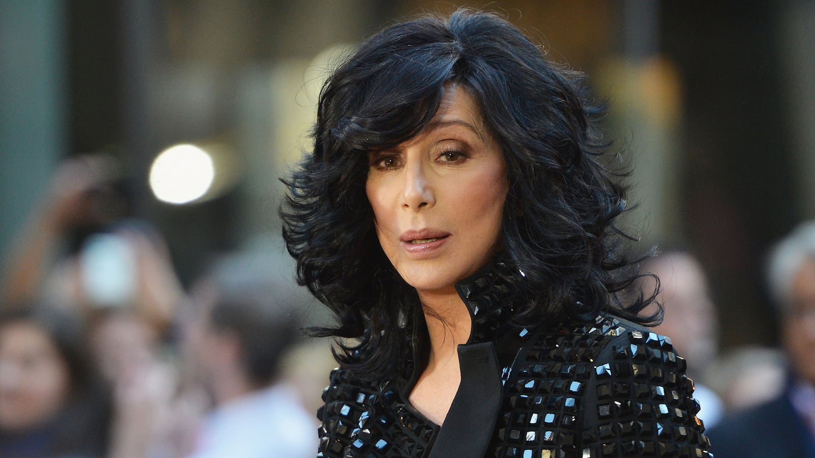 articles/2015/05/27/cher-is-not-impressed-with-obama-s-isis-war/150527-swin-cher-isis-tease_zxwjes