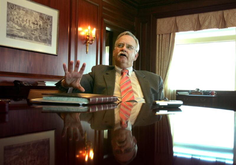 galleries/2010/11/14/college-presidents/college-prez---robert-a-brown_iyqdcv