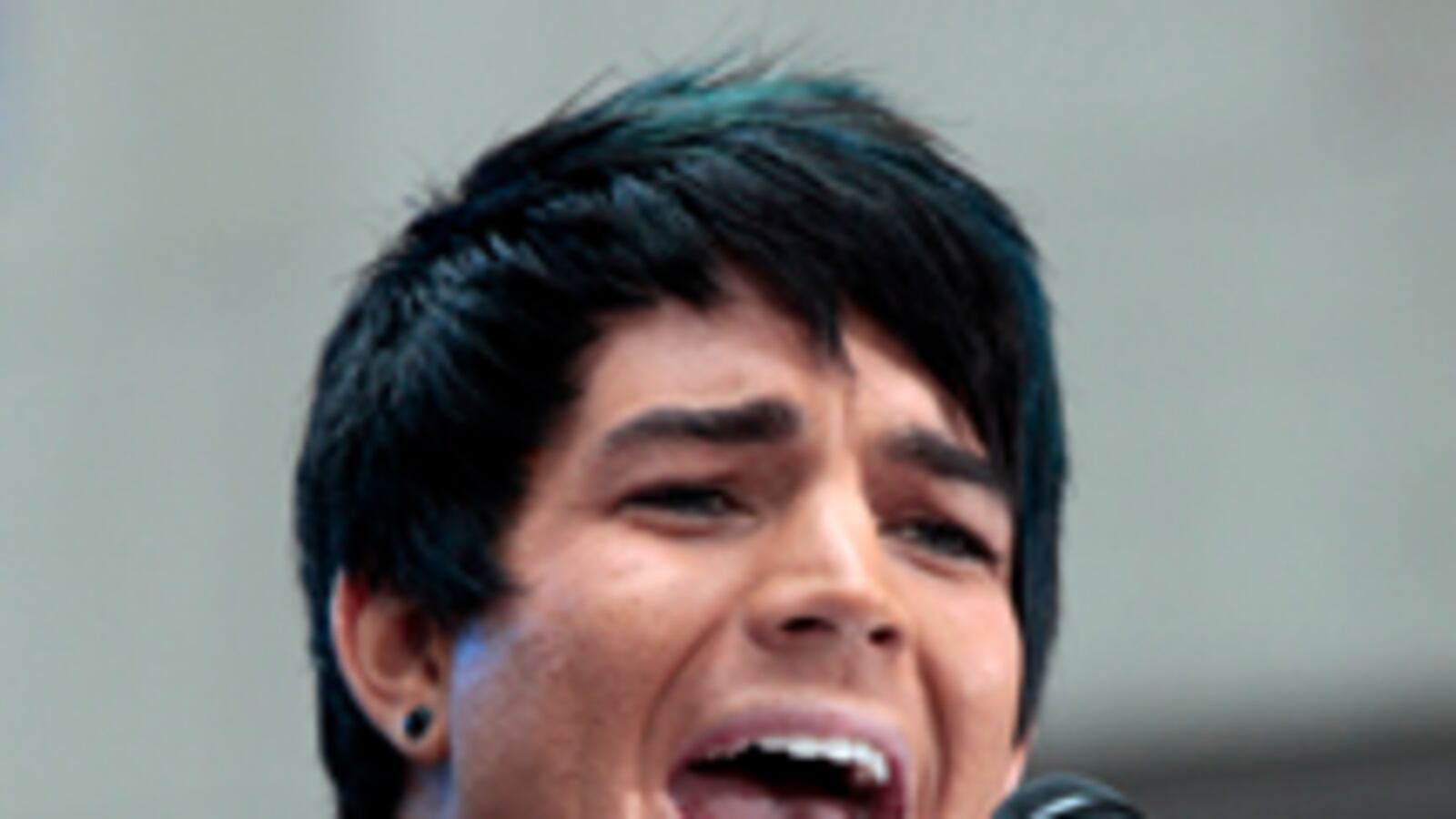 cheats/2009/11/24/gma-cancels-adam-lambert-concert/adam-lambert-3_r8rjck