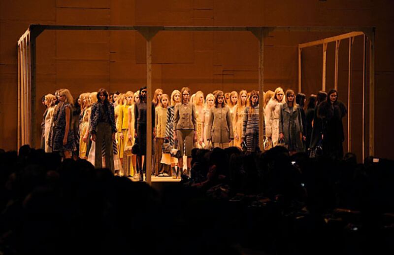 galleries/2010/02/15/fashion-week-day-5/fashion-week-wrap-3---marc-jaco1_i6lcyn