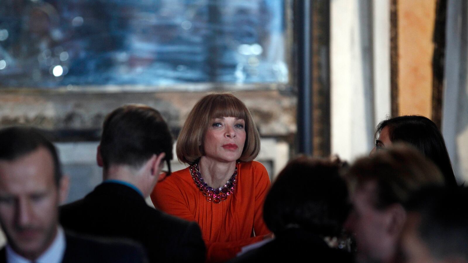 articles/2013/01/20/anna-wintour-out-of-the-running-for-ambassadorship-report/130120-Sidell-Anna-Wintour_oqkea6