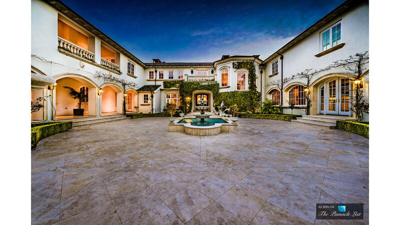 170923-mcnearney-omg-i-want-this-house-10_qsehis