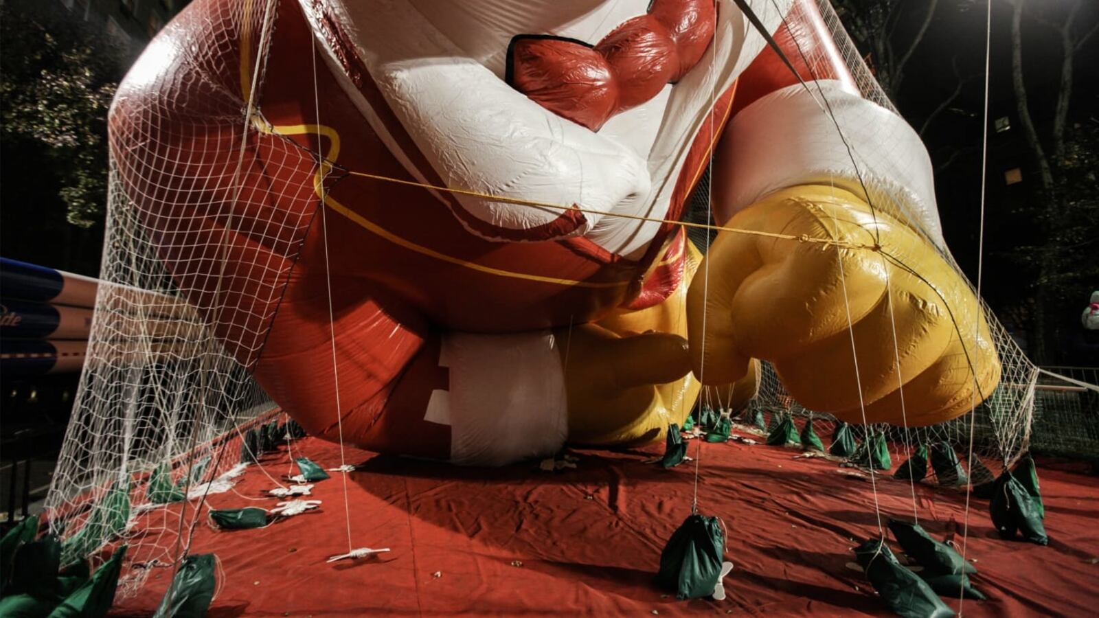 171120-Ronald_e7kkee_ymbrbd