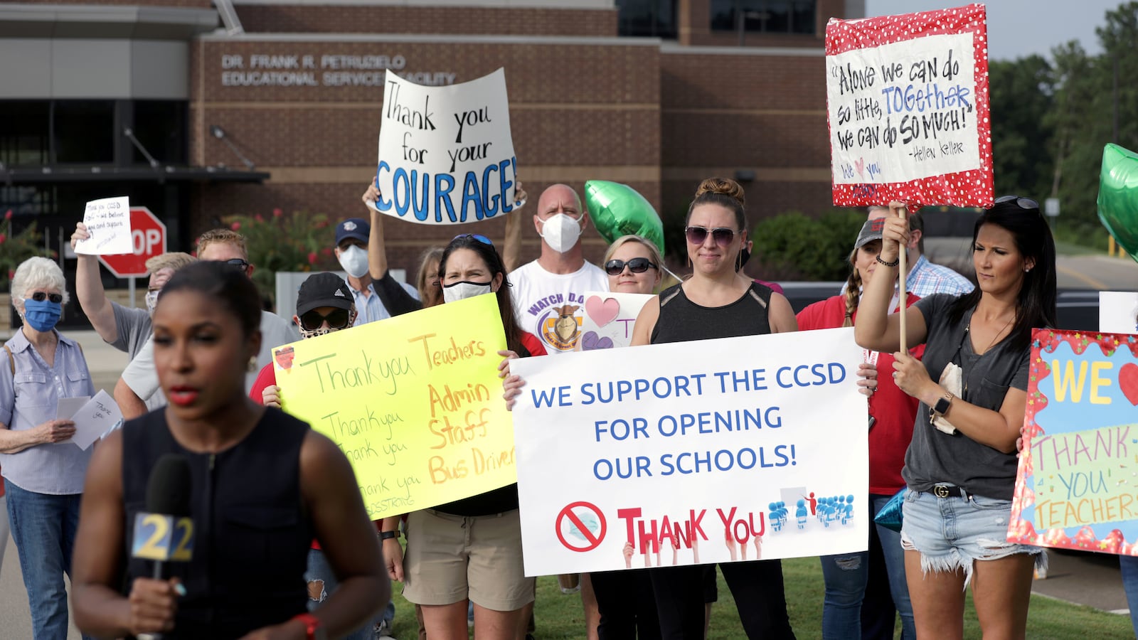 2020-08-11T182458Z_48925689_RC2QBI9K5QRZ_RTRMADP_3_HEALTH-CORONAVIRUS-USA-EDUCATION_esnz8g