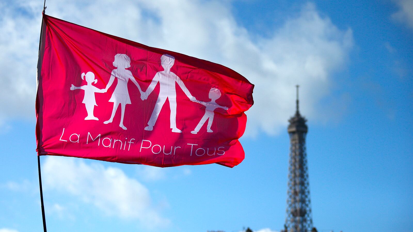 cheats/2015/07/10/russians-stole-our-anti-gay-flag/150710-french-hetero-flag-cheat_gqsqjc