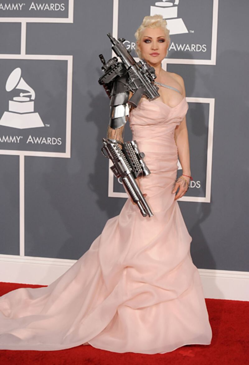 galleries/2012/02/12/2012-grammy-awards-red-carpet-photos/grammy-awards-red-carpet-sasha_qitpxe