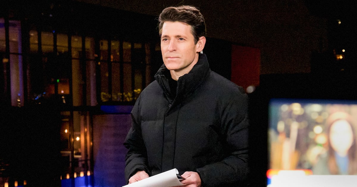 MAGA-naher Nachrichtensprecher vergleicht sich nach der Horrorwoche mit ...